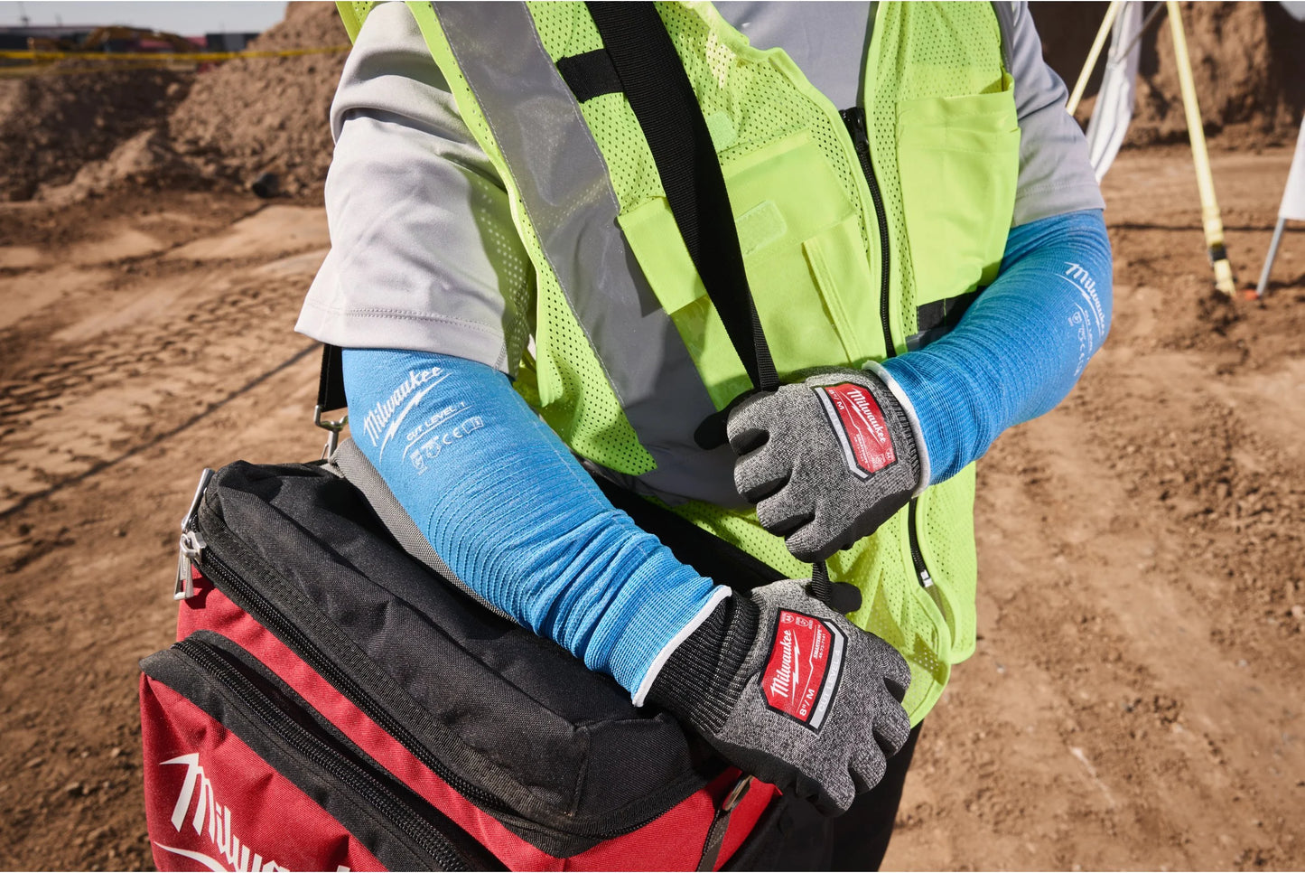 Mànigues refrigerants anticort A Milwaukee
