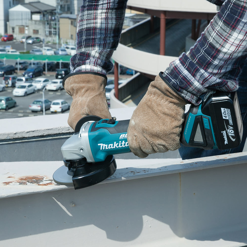 Combo 18V Trepant DHP492 + Esmoladora DGA504 + 2 bateries de 5 Ah + Carregador + Maletins Makita DLX2552TJ