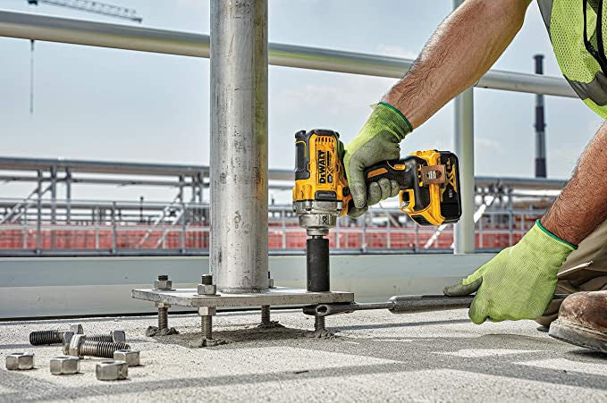 Kit de potència Dewalt: martell + trepant + esmoladora + clau d'impacte amb bateria DCK428P3T