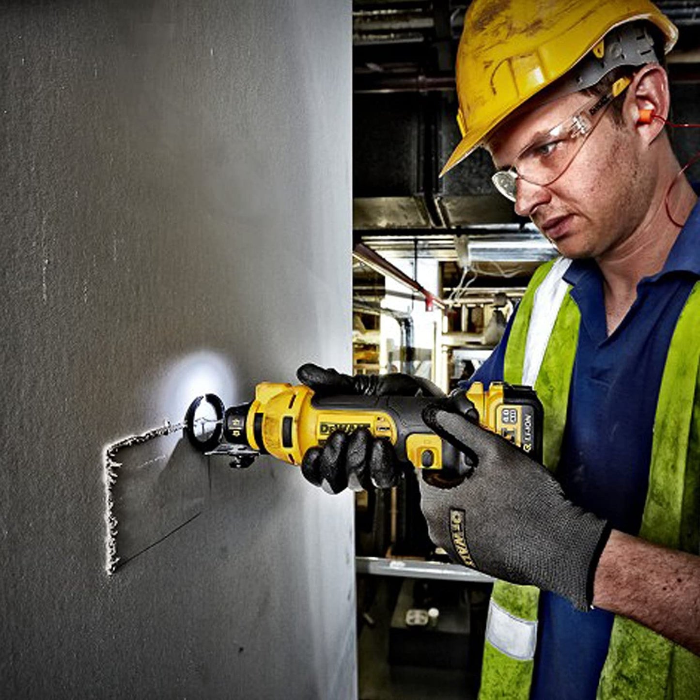 Combo de plaques de guix: serra per a guix DCE555N + tornavís per a pladur DCF620NT Dewalt + 2 bateries de 5Ah + carregador