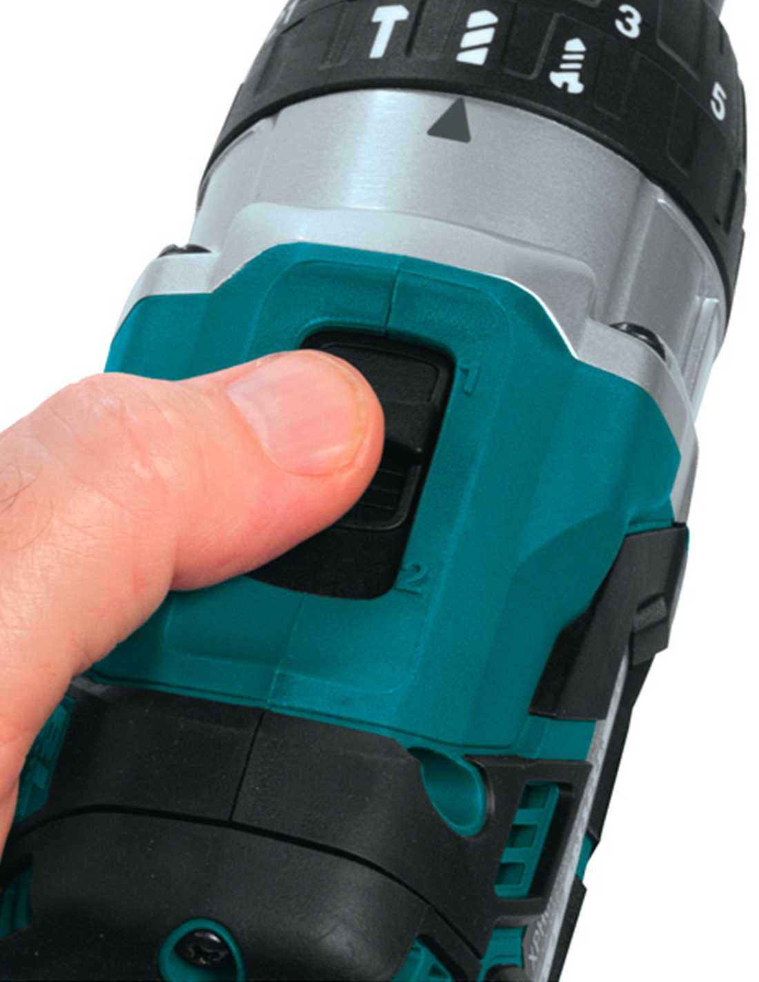 Kit Makita amb 11 eines + 3 bateries + carregador + 2 bosses DLX1143BL3