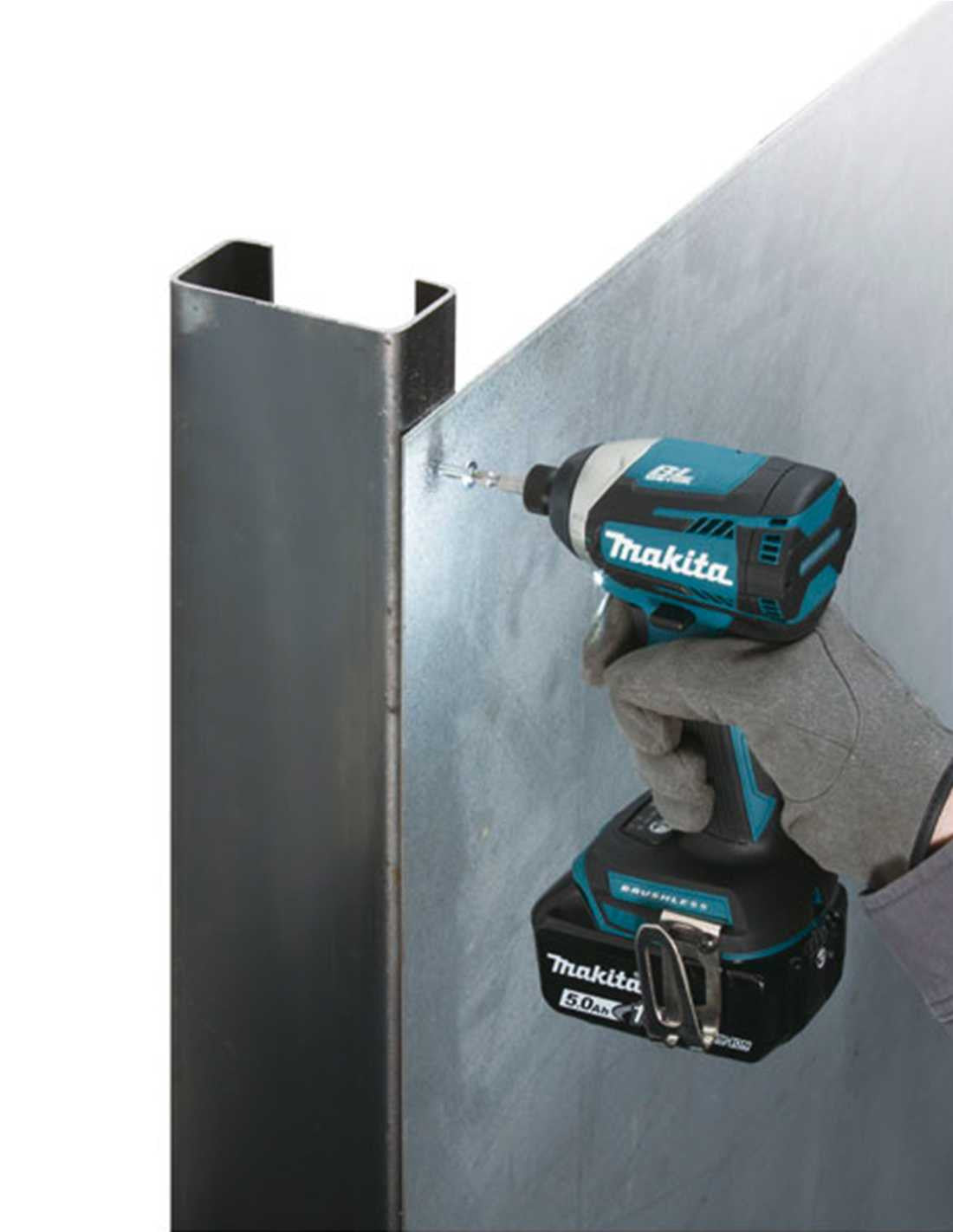 Kit Makita amb 10 eines + 3 bateries de 3 Ah + carregador + 2 bosses DLX1080BL3