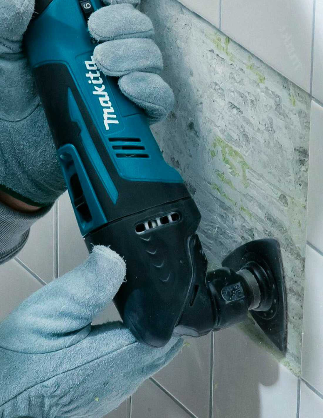 Kit Makita amb 10 eines + 3 bateries de 3 Ah + carregador + 2 bosses DLX1080BL3