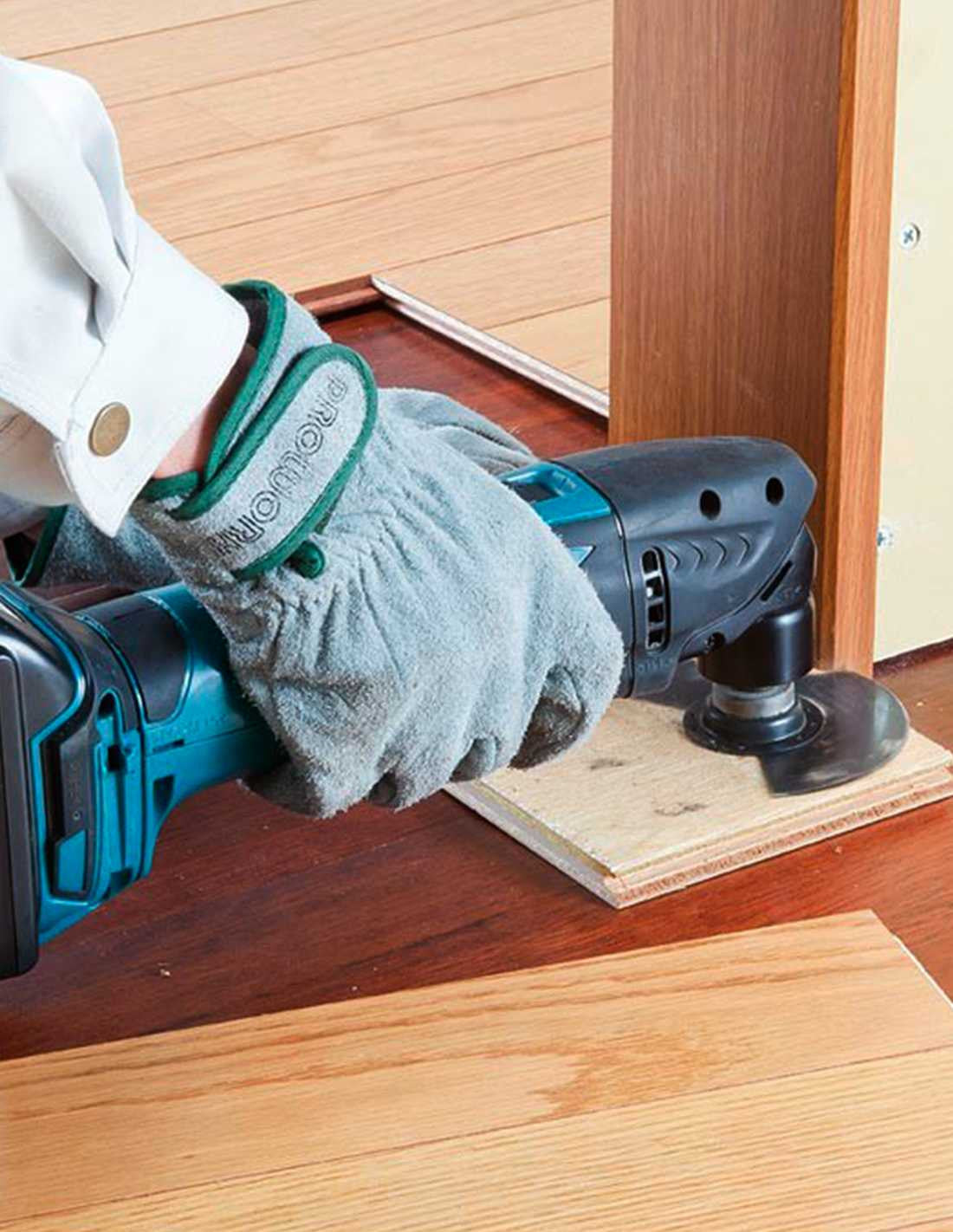 Kit Makita amb 10 eines + 3 bateries de 3 Ah + carregador + 2 bosses DLX1080BL3