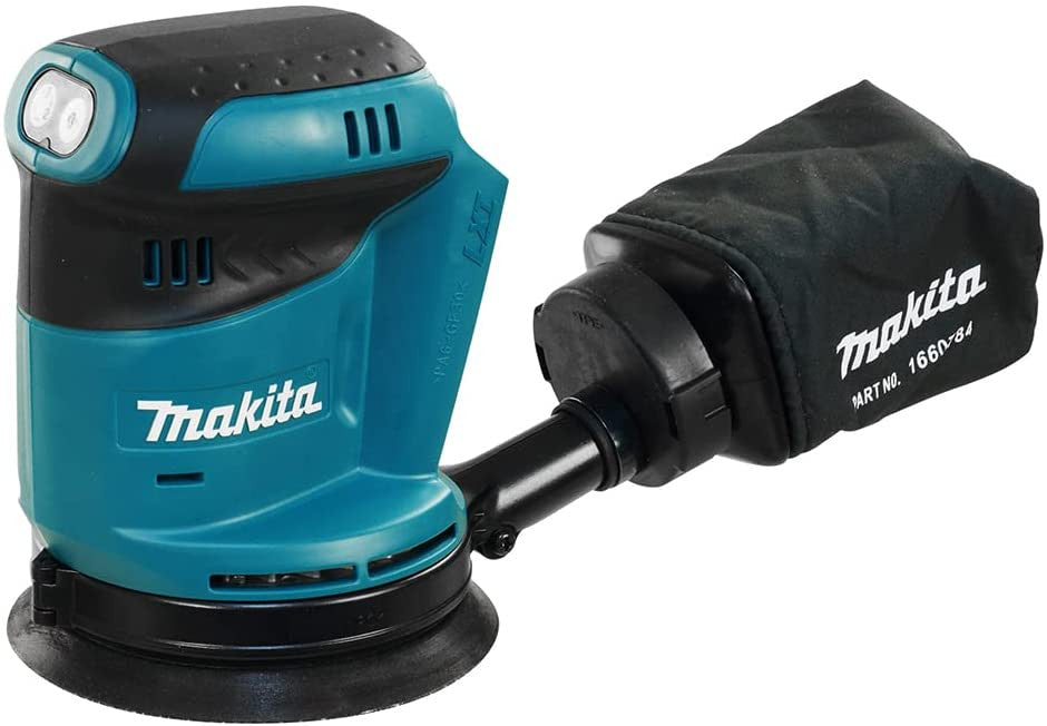 Kit Makita amb 7 eines + 3 bateries de 5 Ah + carregador DC18RC + 2 bosses DLX7243BL3