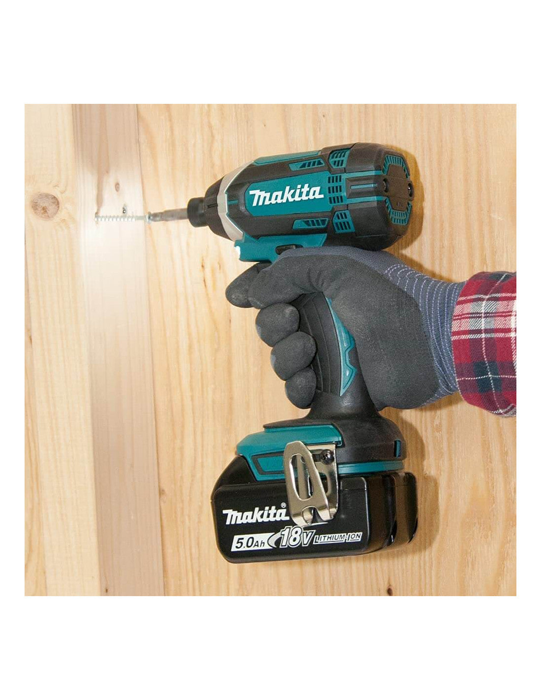 Kit Makita amb 7 eines + carregador DC18RC + 3 bateries de 5 Ah + 2 bosses LXT600 DLX7482BL3