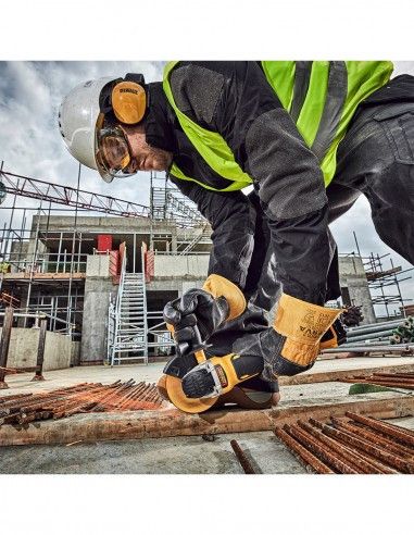 Kit Dewalt amb 9 eines + 3 bateries de 5Ah + carregador DCB1104 + 4xTSTAK VI DCK991P3