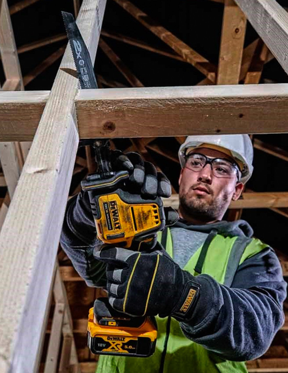 Kit Dewalt amb 9 eines + 3 bateries de 5Ah + carregador DCB1104 + 4xTSTAK VI DCK991P3
