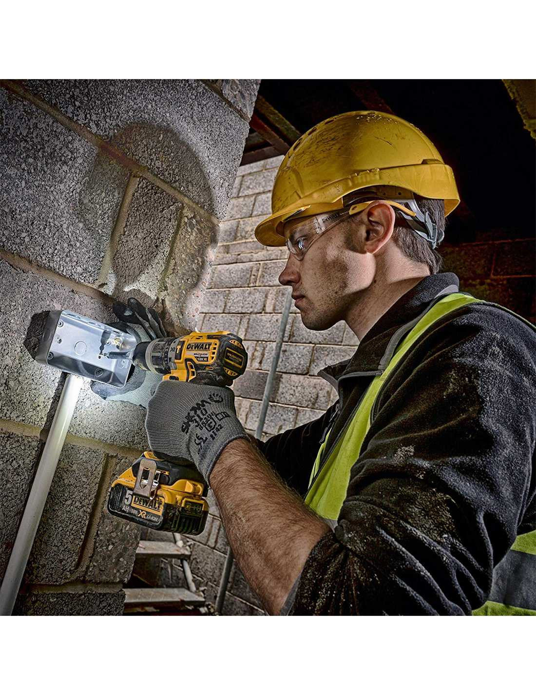 Kit Dewalt amb 11 eines + 3 bateries de 5Ah + carregador DCB1104 + 4xTSTAK DCK111P3