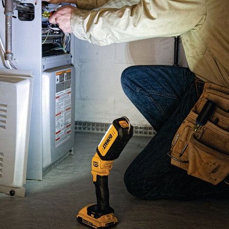 Kit Dewalt amb 8 eines + 3 bateries de 5Ah + carregador DCB1104 + 4xTSTAK VI DCK869P3