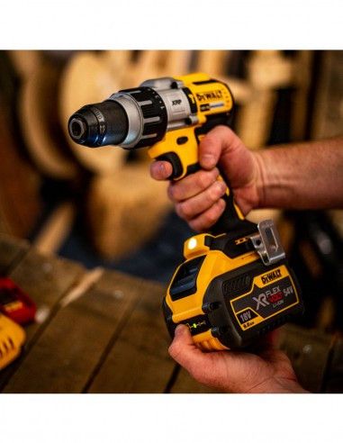 Kit Dewalt de 7 eines + 3 bateries de 5 Ah + carregador DCB1104 + 4×Tstak VI Kit DCK770P3