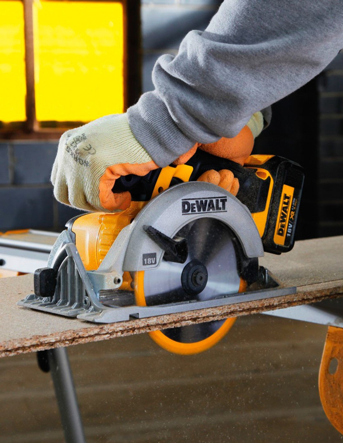 Kit Dewalt de 7 eines + 3 bateries de 5 Ah + carregador DCB1104 + 4×Tstak VI Kit DCK780P3