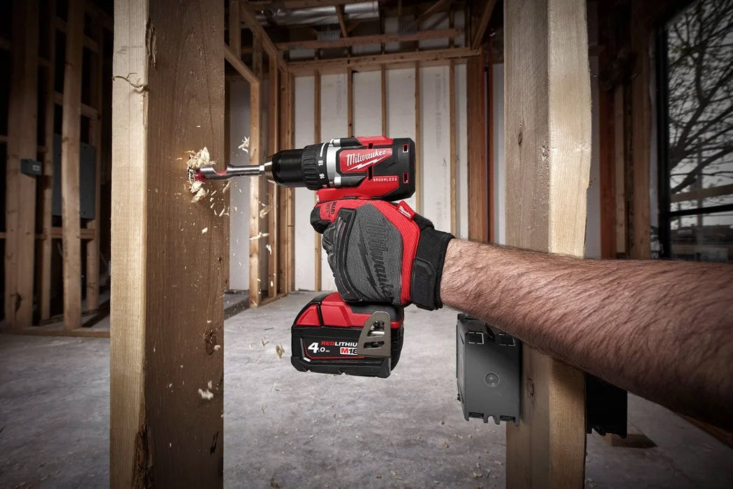 Powerpack de 5 eines + 2 bateries de 5.0Ah + carregador + bossa Milwaukee M18 PP5B-502B