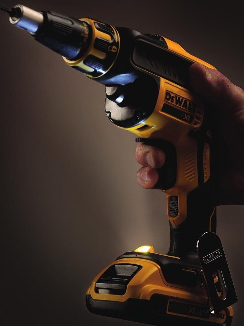 Tornavís per a plaques de guix Dewalt DCF620D2- 18 V, 2 bateries de 2,0 Ah amb maletí