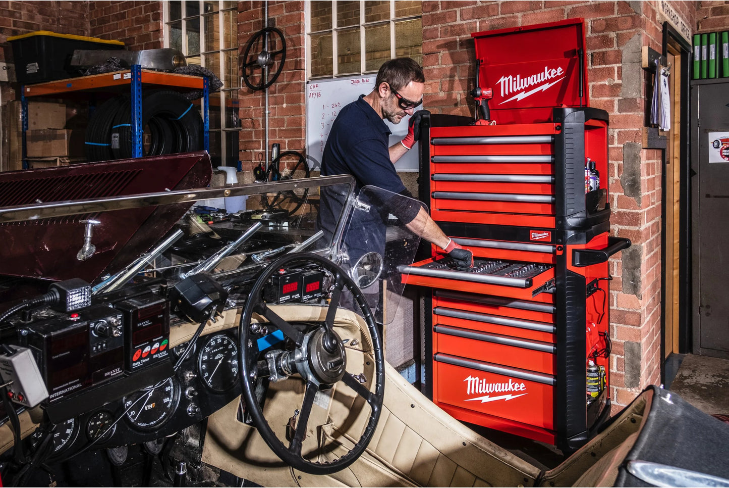 Carro d’eines amb 7 calaixos Toolguard de 78cm Milwaukee