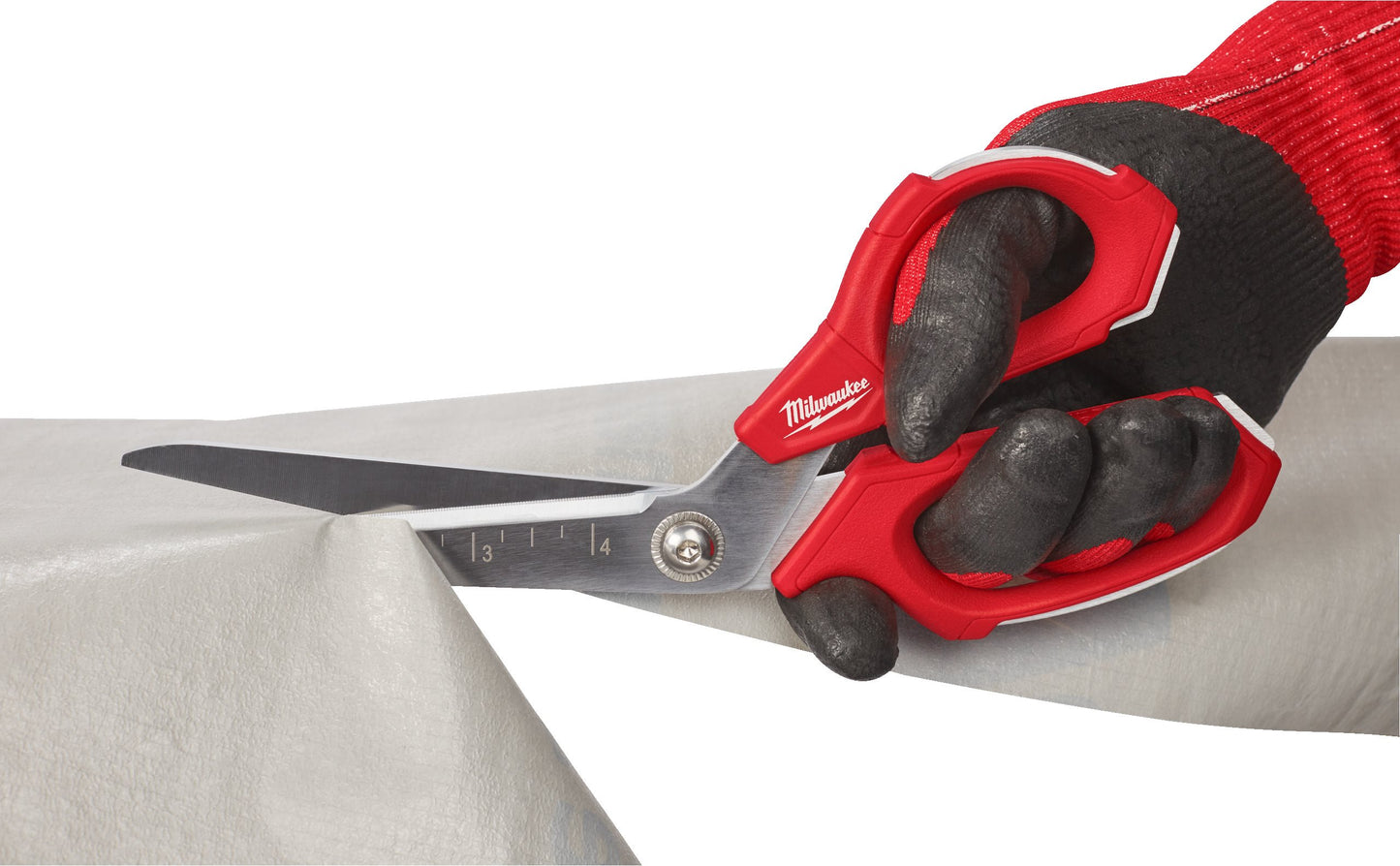Conjunt especial amb eines manuals + carregador + bateria + bagul amb rodes Milwaukee