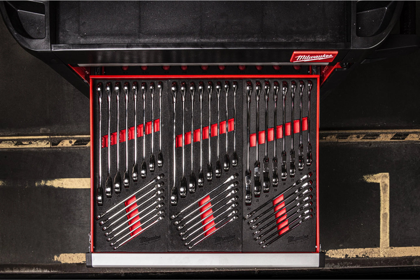 Escuma amb 15 claus combinades MAX BITE amb carraca i articulades Milwaukee