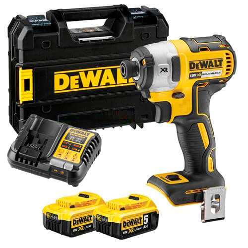 Cargolador d’impacte de 18V XR, sense escombretes, 205Nm, amb 2 bateries de 5Ah i maletí Dewalt DCF887P2