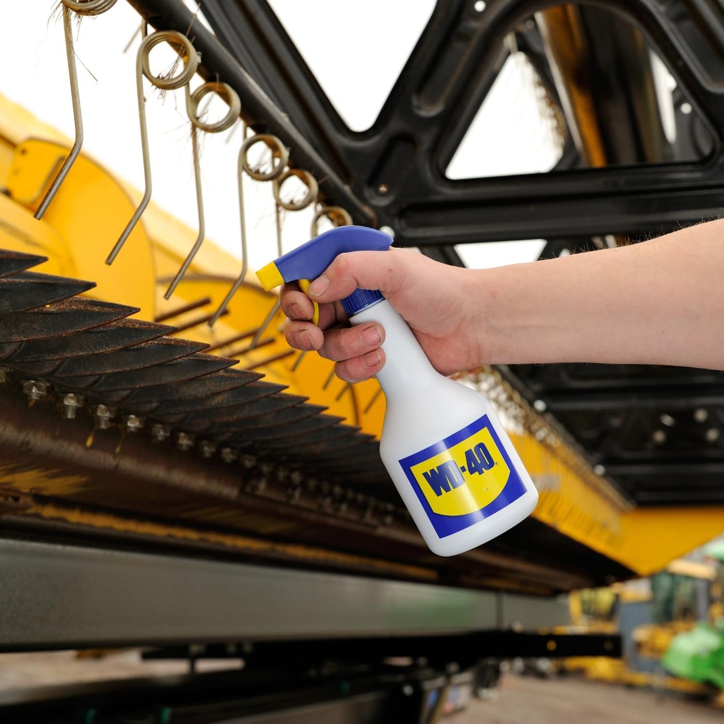 Oli multiús en bidó de 5 L + polvoritzador WD-40