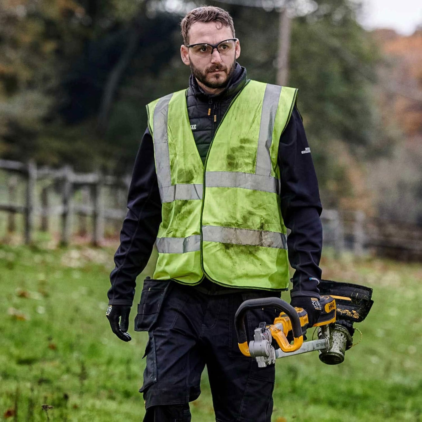Set combinat: tallabardisses DCMHT563 + desbrossadora DCMST561 + 2 bateries de 5ah 18V + carregador Dewalt DCMST561HT
