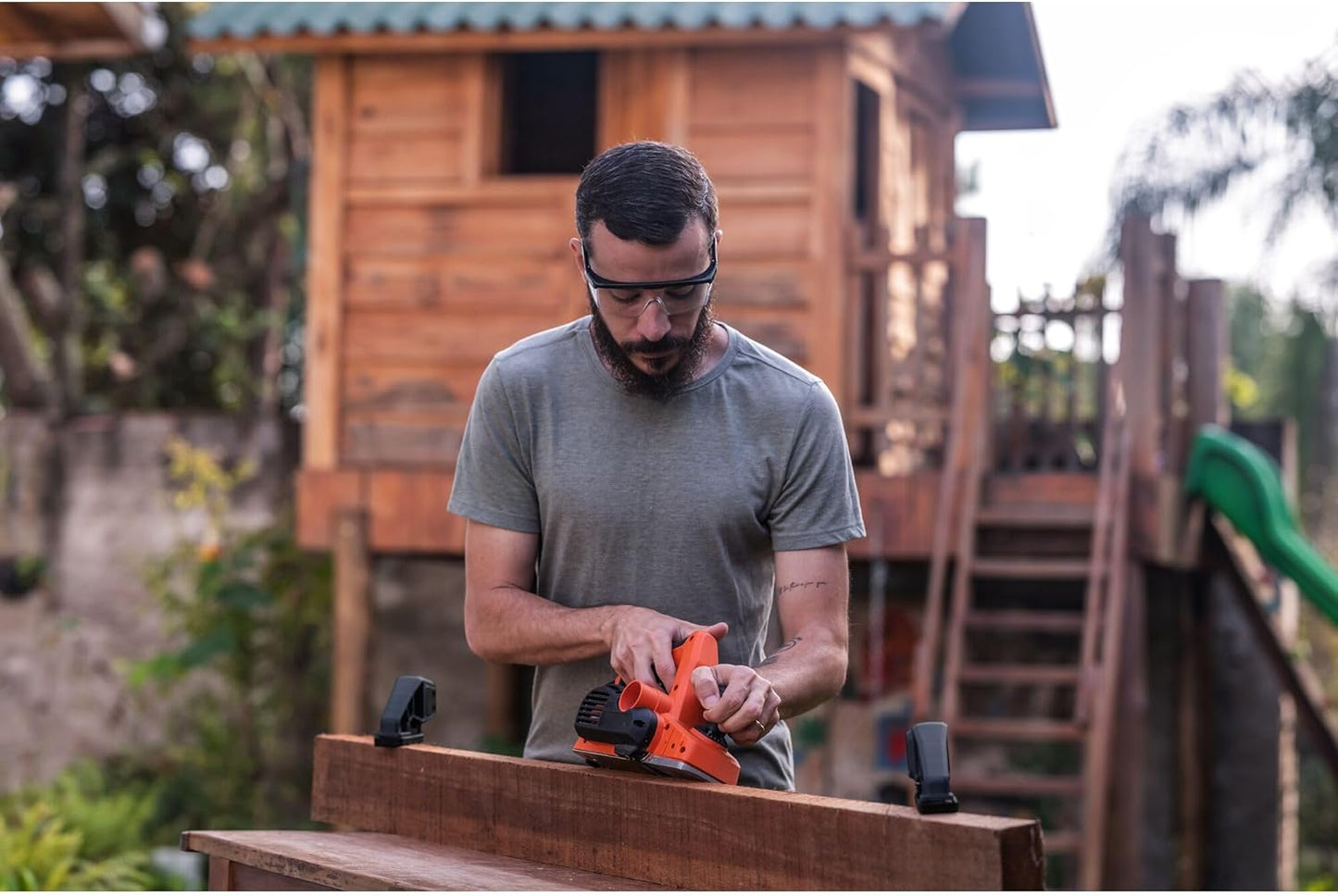 Raspall elèctric 710W Black+Decker BEW712-QS