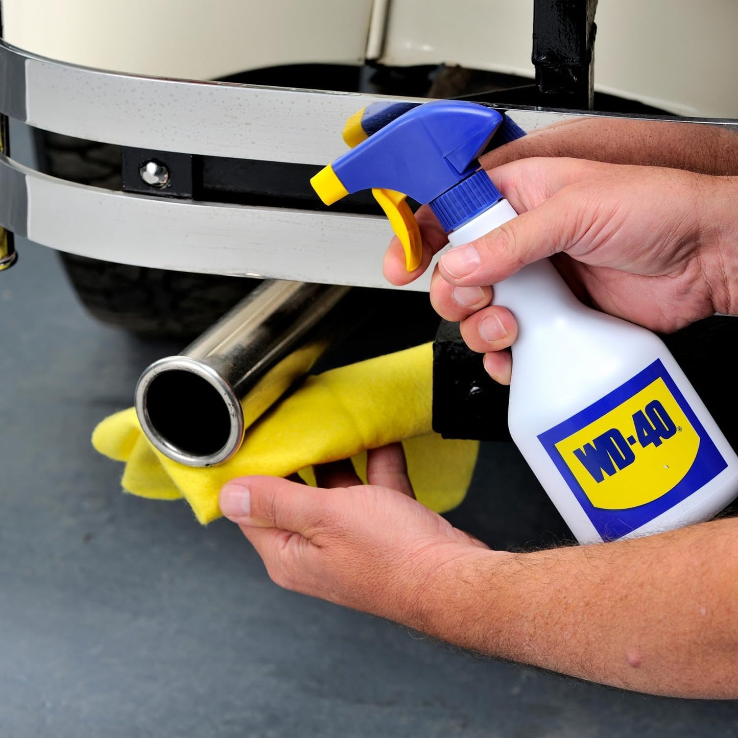 Oli multiús en bidó de 5 L + polvoritzador WD-40