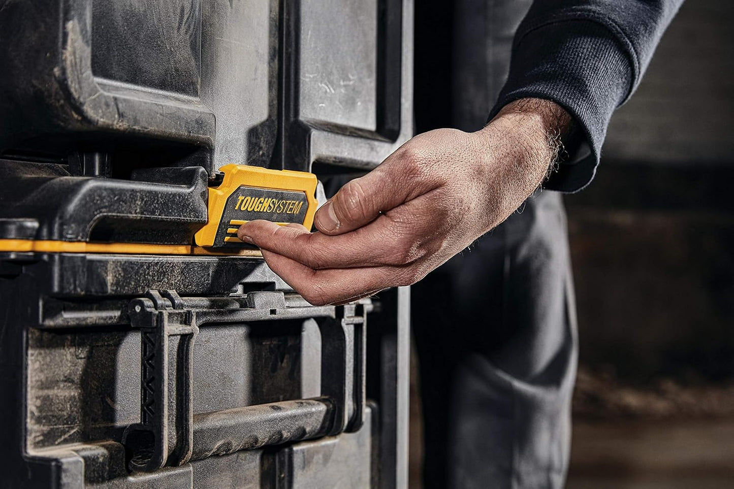 Caixa d’eines amb nansa i rodes TOUGHSYSTEM DS450 Dewalt DWST83295-1