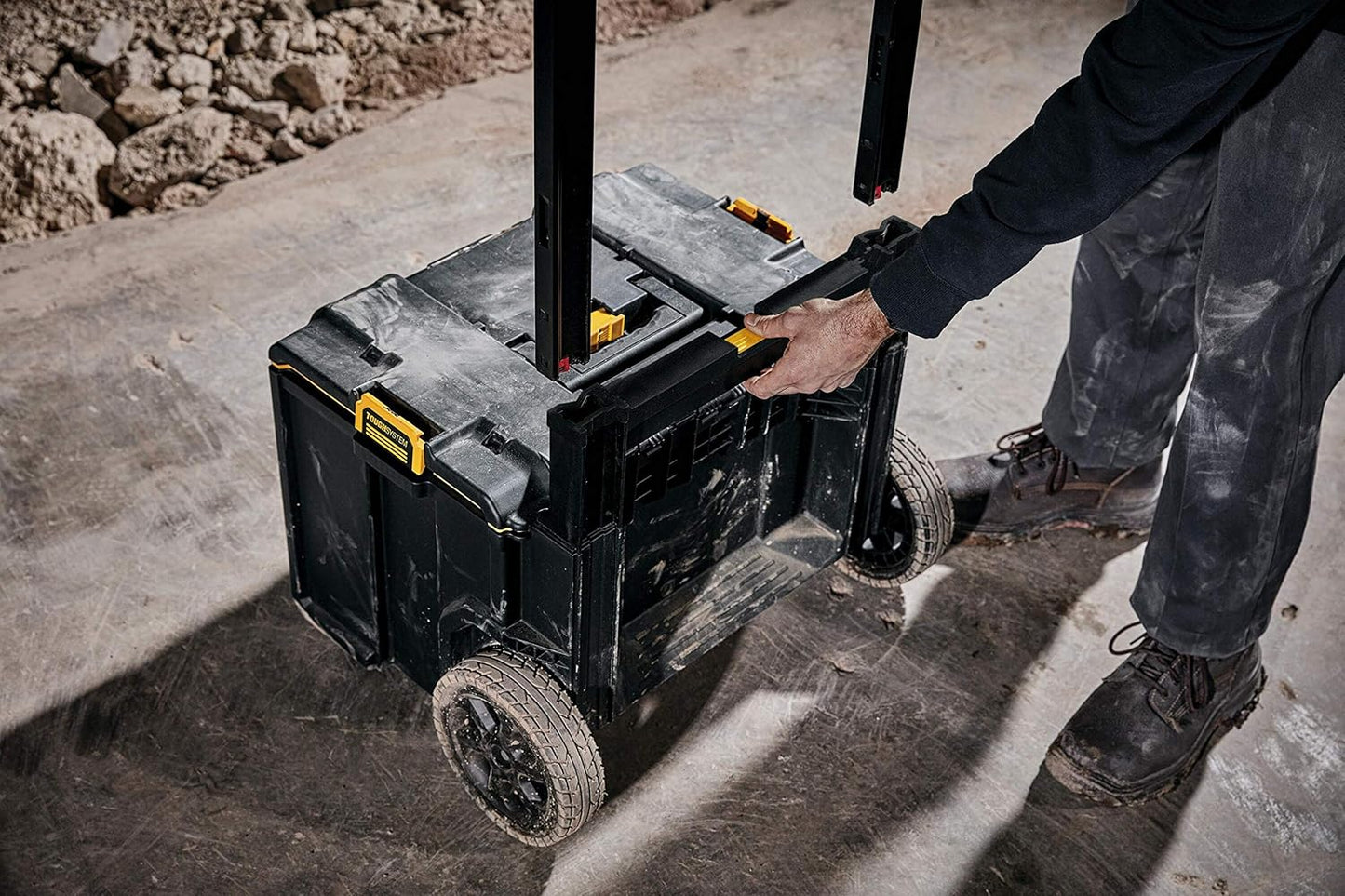 Caixa d’eines amb nansa i rodes TOUGHSYSTEM DS450 Dewalt DWST83295-1