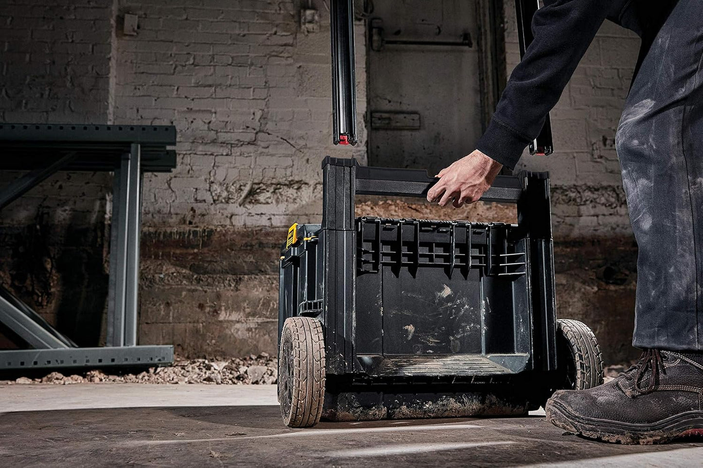 Caixa d’eines amb nansa i rodes TOUGHSYSTEM DS450 Dewalt DWST83295-1