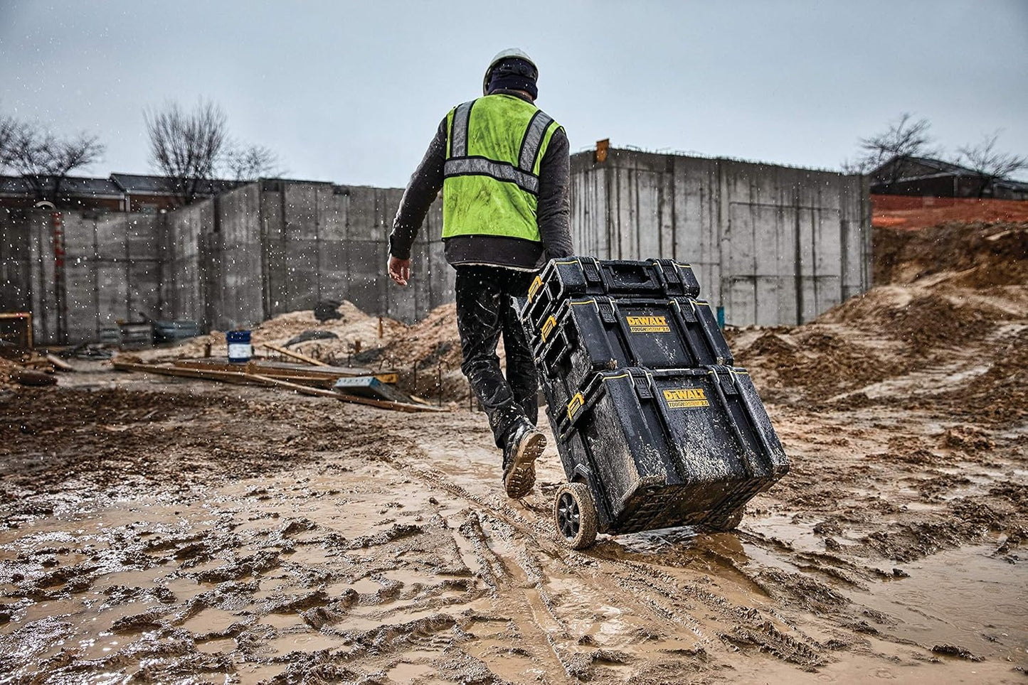 Caixa d’eines amb nansa i rodes TOUGHSYSTEM DS450 Dewalt DWST83295-1