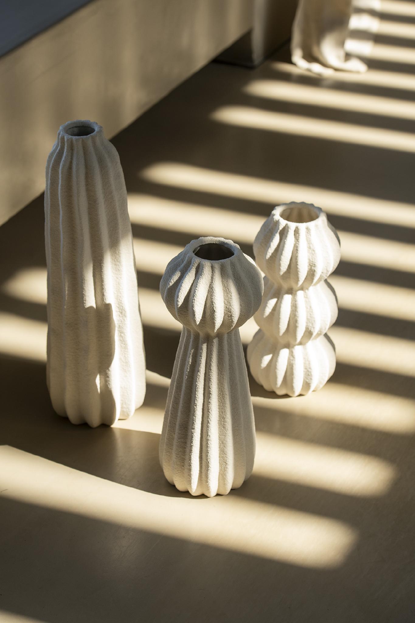 Gerro decoratiu de gres Kaduna blanc 30cm Andrea House