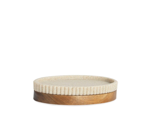 Sabonera beix de poliresina i fusta d’acàcia 14×9,5×3cm Andrea House