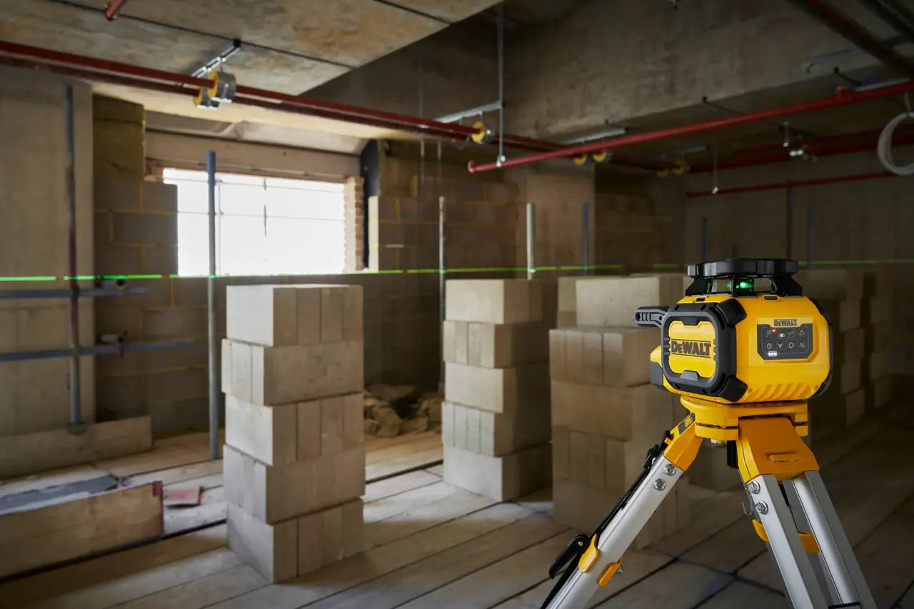 Kit de nivell làser rotatiu autonivellant verd USB-C de 600 m amb detector Dewalt DCLE15221G