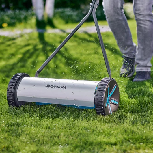 Tallagespa manual helicoïdal Comfort 400 de 40cm Gardena