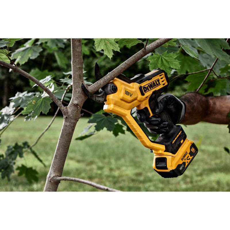 Tisores de podar manuals XR 18V amb bateria i carregador Dewalt DCMPP568P1