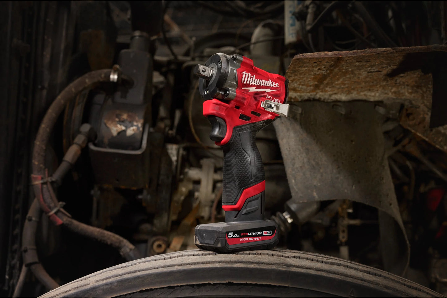 Clau d'impacte M12 + 2 bateries de 5.0Ah + carregador + maletí Milwaukee M12 FCIWF12G3-502X