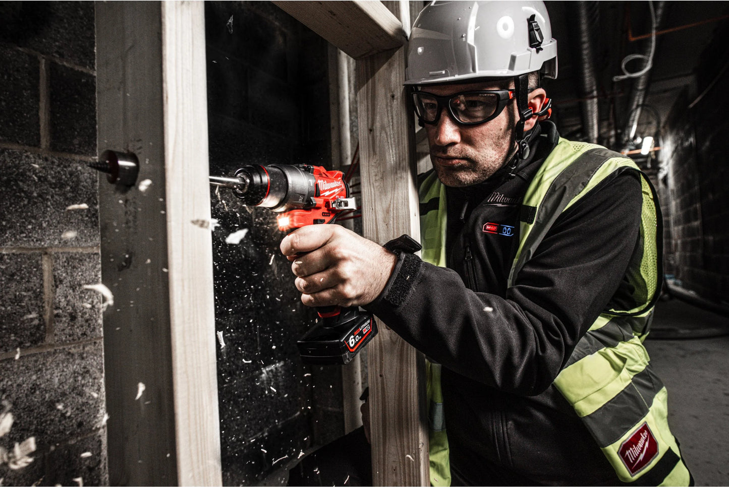 Trepant percutor M12 Fuel + 2 bateries de 2Ah + carregador + maletí Milwaukee M12 FPD2-202X