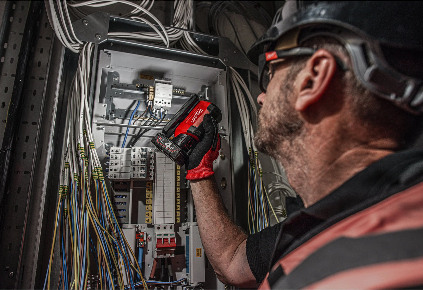 Llum d’àrea pivotant Milwaukee M12 PAL-0