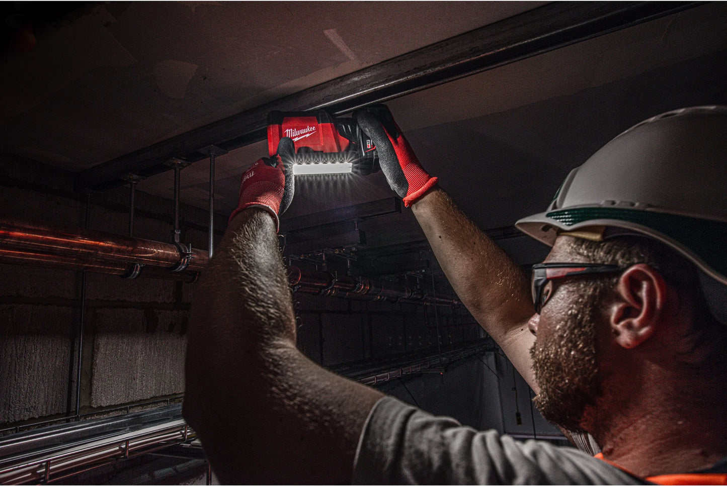 Llum d’àrea pivotant Milwaukee M12 PAL-0