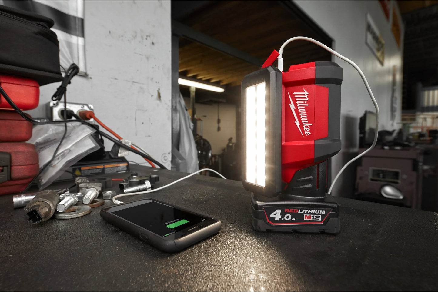 Llum d’àrea pivotant Milwaukee M12 PAL-0