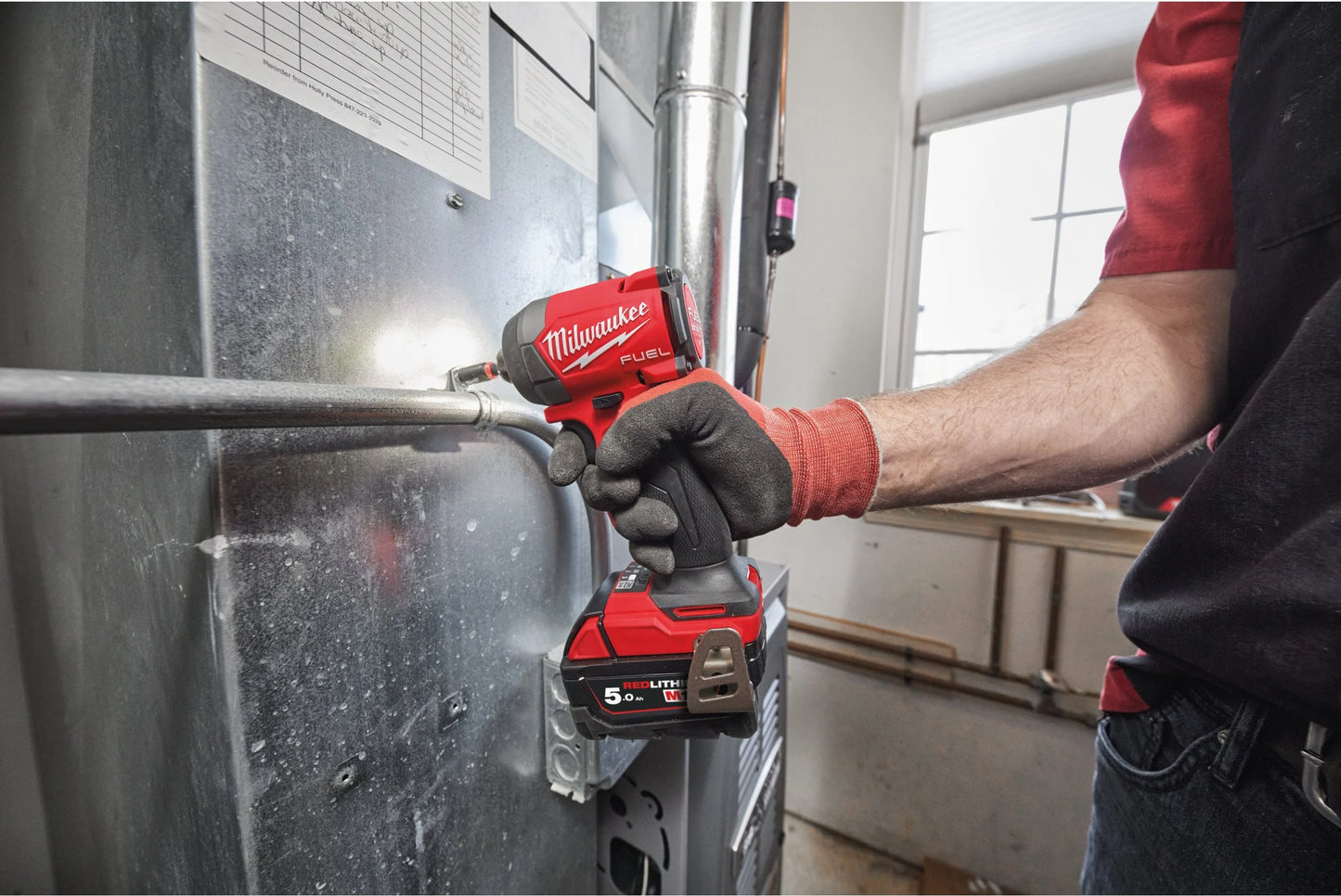 Tornavís d’impacte M18 Fuel de ¼″ hexagonal + 2 bateries de 5 Ah + carregador + maletí Milwaukee M18 FID3-502X