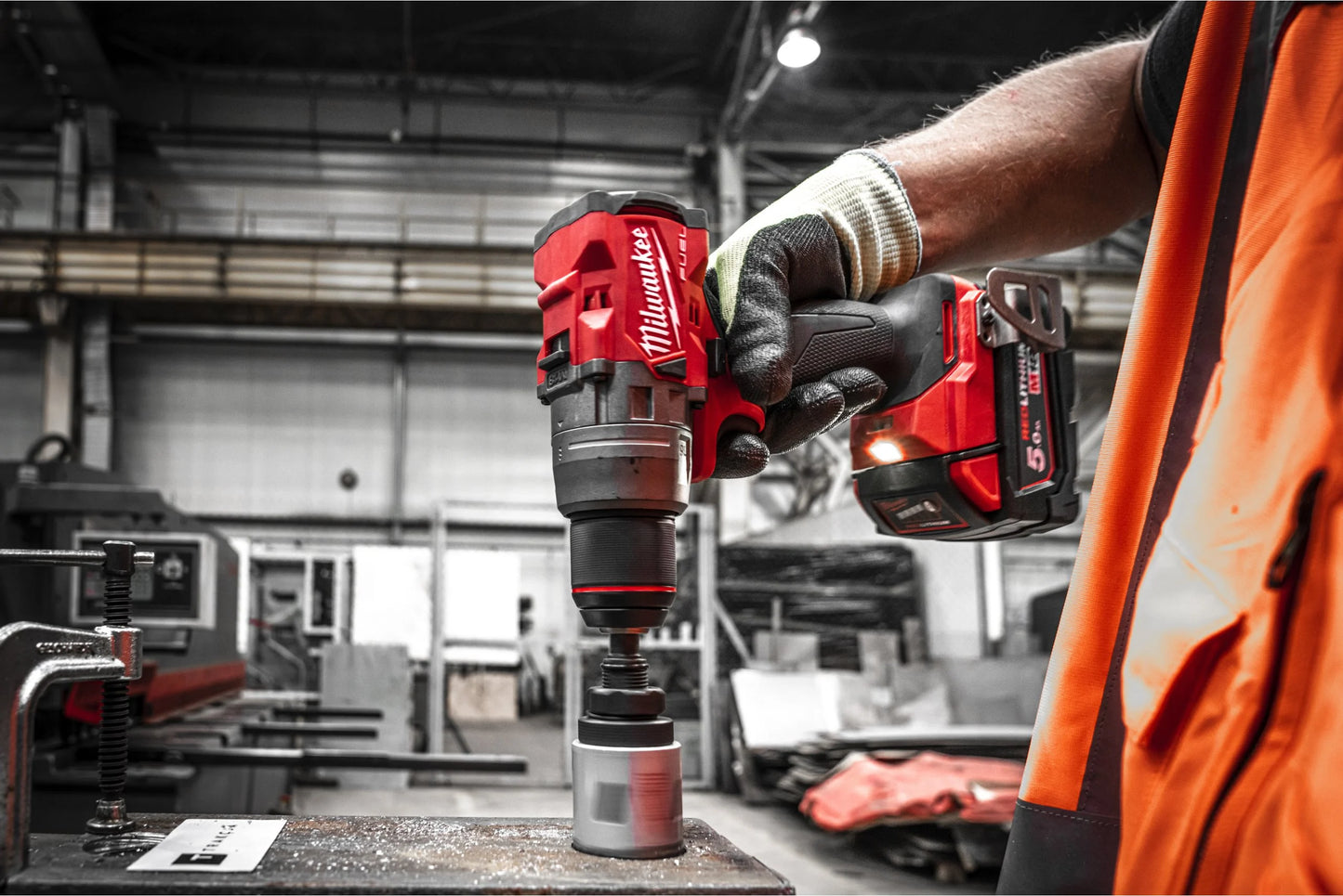 Powerpack M18 Trepant percutor + Tornavís d’impacte + 2 bateries + Carregador + Maletí Milwaukee M18 FPP2A3-502X