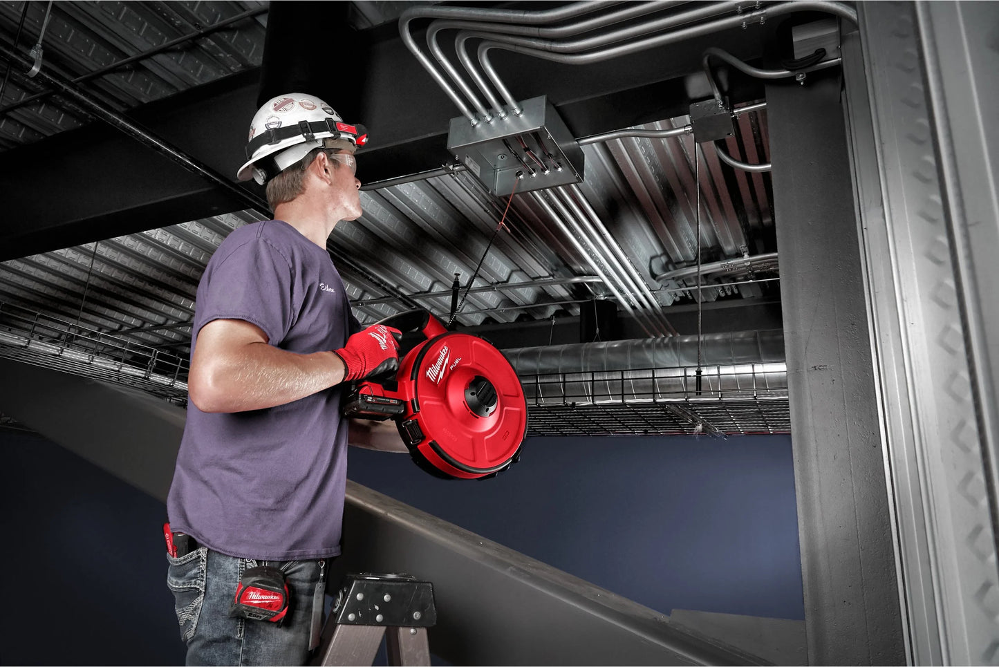 Passacables d’acer M18 FUEL + 2 bateries de 2 Ah + carregador Milwaukee M18 FPFT-202 36 m ST SET