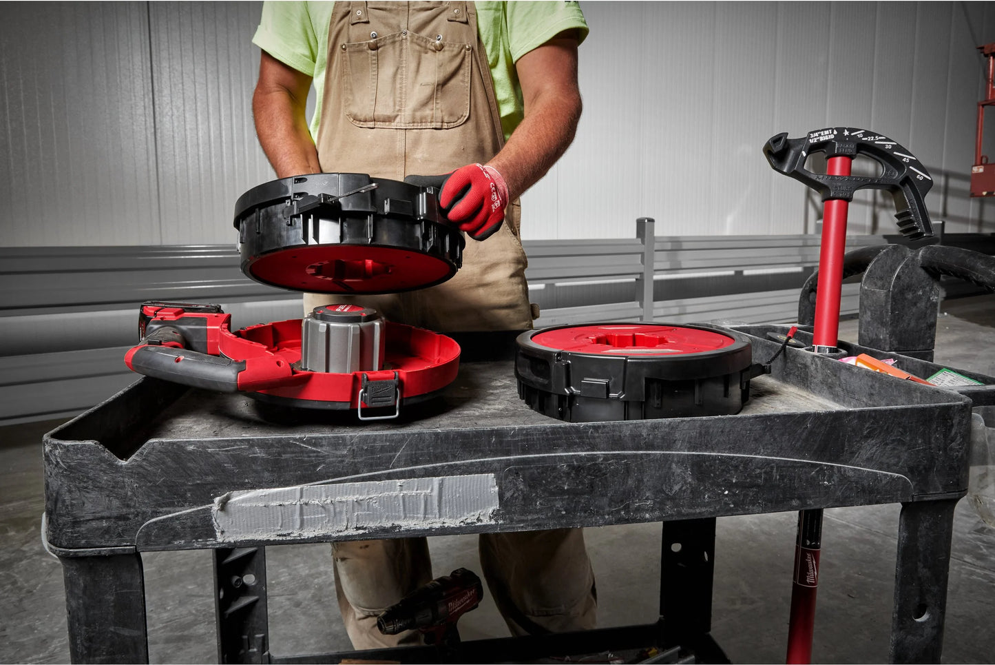 Passacables d’acer M18 FUEL + 2 bateries de 2 Ah + carregador Milwaukee M18 FPFT-202 36 m ST SET