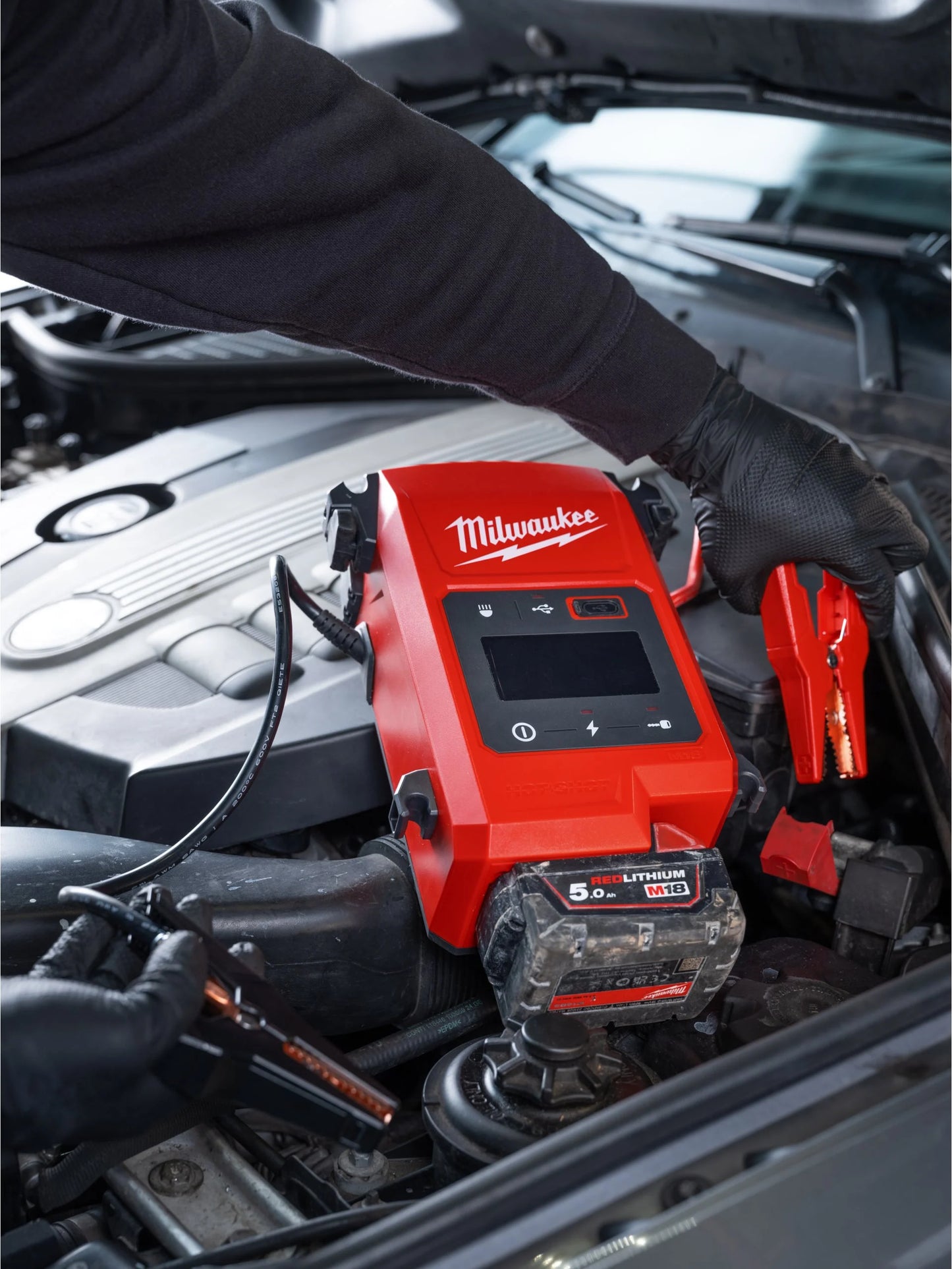 Arrencador per a vehicles M18 2.000 A Milwaukee