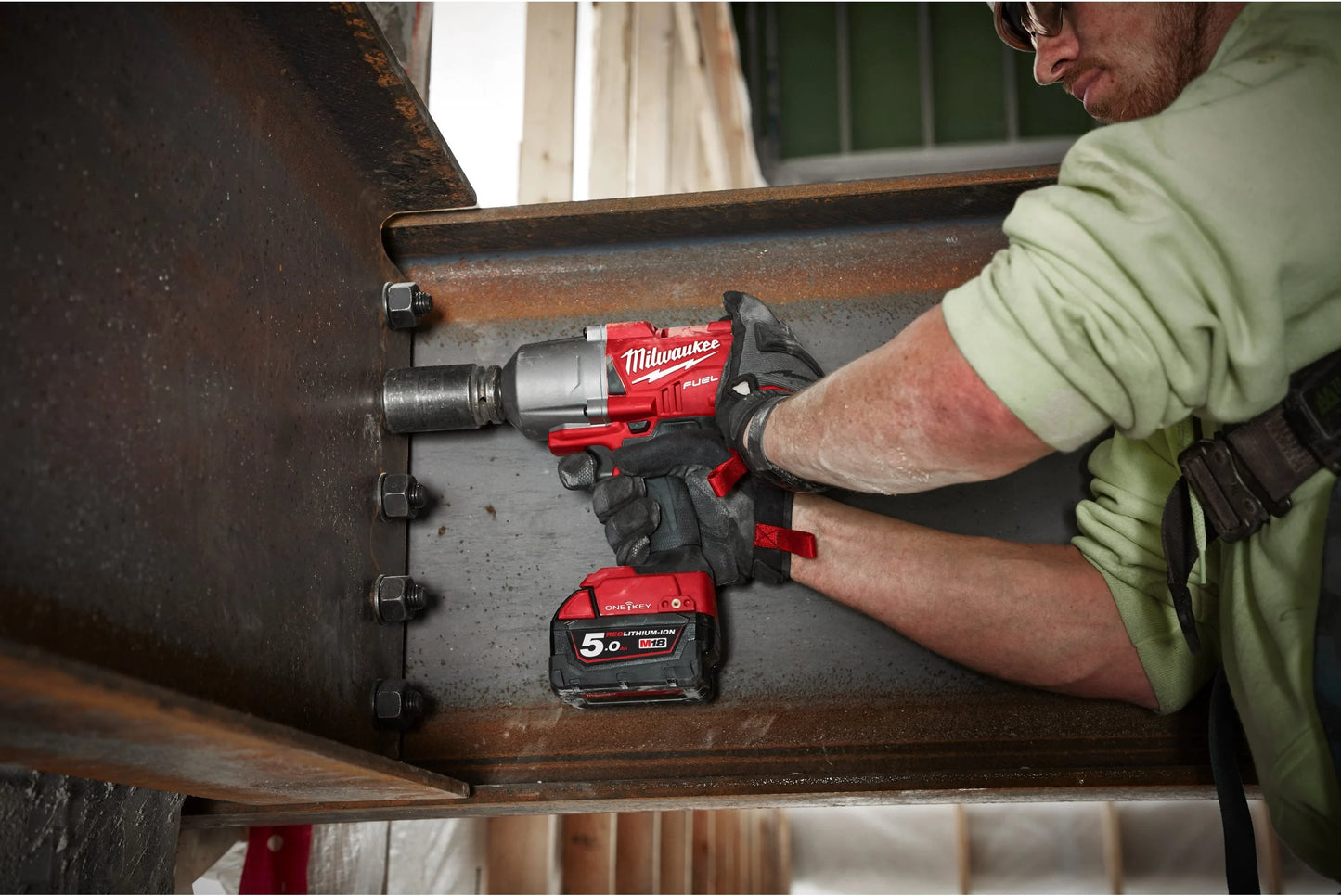 Clau d’impacte M18 FUEL ONE-KEY d’1/2" + 2 bateries de 5 Ah + carregador + maletí Milwaukee M18 ONEFHIWF12-502X