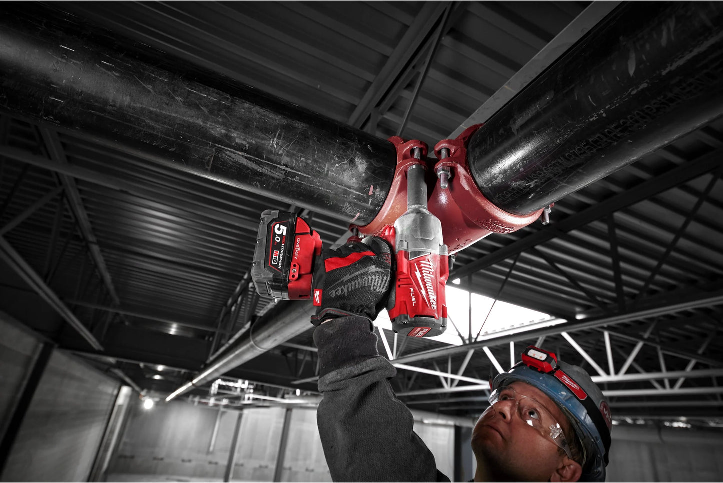 Clau d’impacte M18 FUEL ONE-KEY d’1/2" + 2 bateries de 5 Ah + carregador + maletí Milwaukee M18 ONEFHIWF12-502X