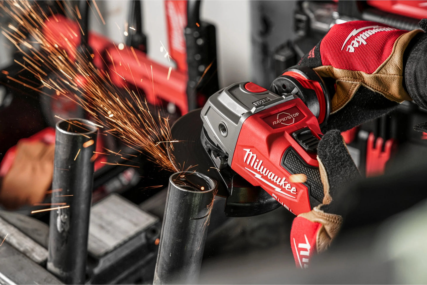 Esmoladora angular M18 de 125mm Fuel ONE-KEY amb maletí Milwaukee M18 ONEFSAG125XB-0X