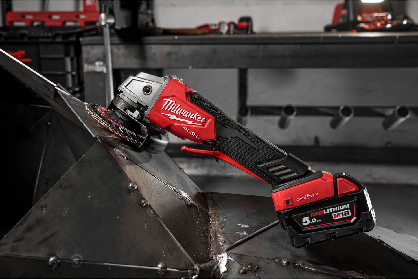 Esmoladora angular M18 de 125mm Fuel ONE-KEY amb maletí Milwaukee M18 ONEFSAG125XPDB-0X