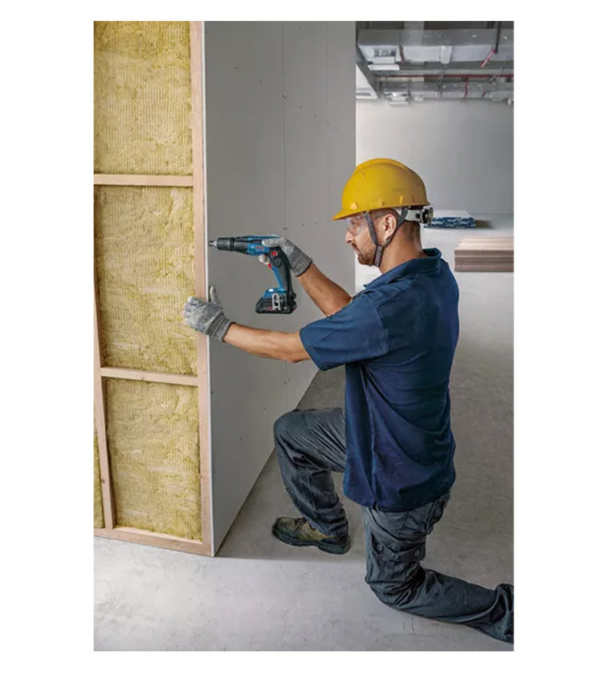 Tornavís per a plaques de guix amb bateria 18 V + 2 bateries de 4 Ah + carregador + maletí Bosch GTB 18V-45